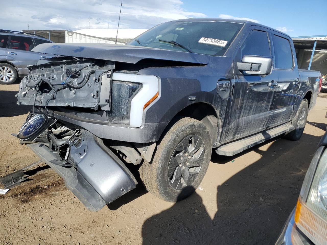 2023 Ford F150 Lightning pro