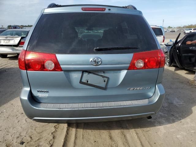 2007 Toyota Sienna CE