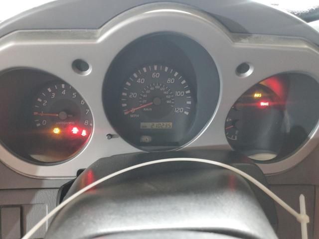 2002 Nissan Frontier Crew Cab XE