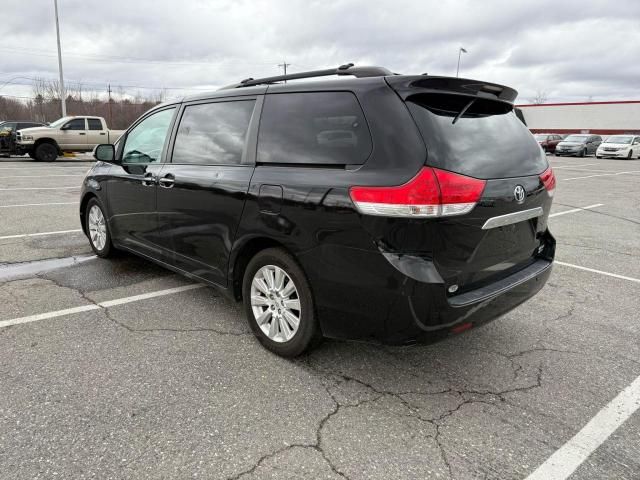 2013 Toyota Sienna XLE