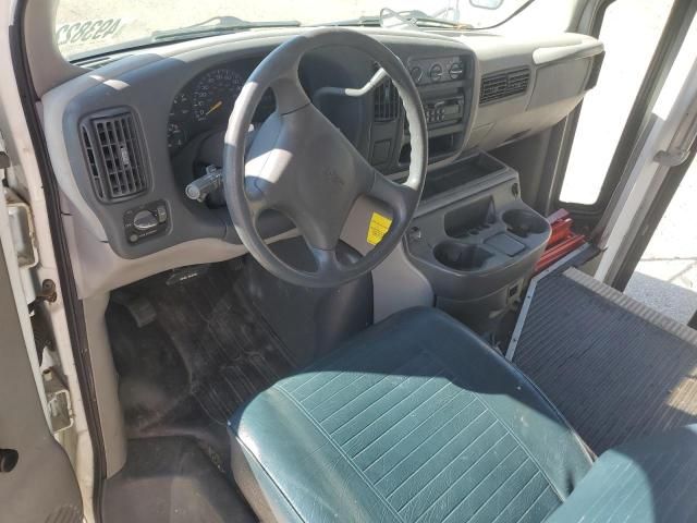 1998 GMC Savana Cutaway G3500