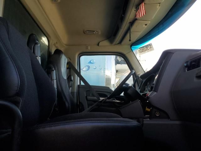 2017 Kenworth T880 Dump Truck