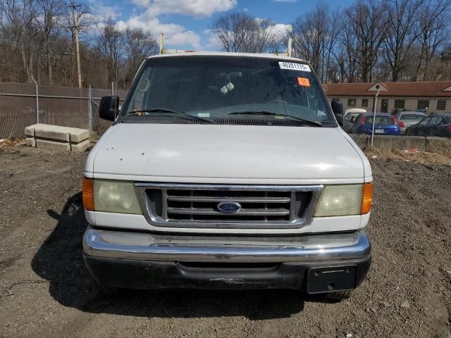 2004 Ford Econoline E250 Van