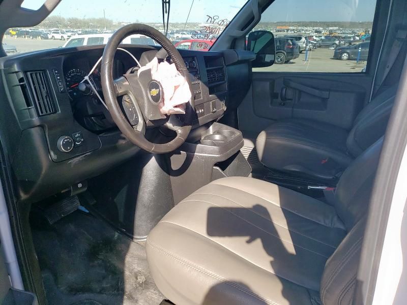 2017 Chevrolet Express G2500