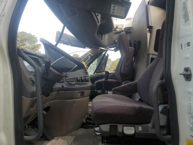 2017 Freigliner 2017 Freightliner Cascadia 125 Semi Truck