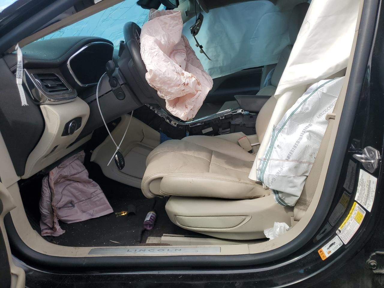 2017 Lincoln Continental Reserve