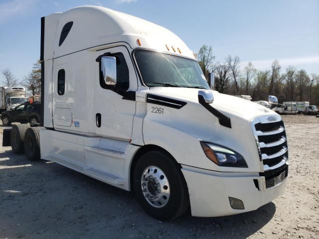 2019 Freightliner Cascadia 126 Semi Truck