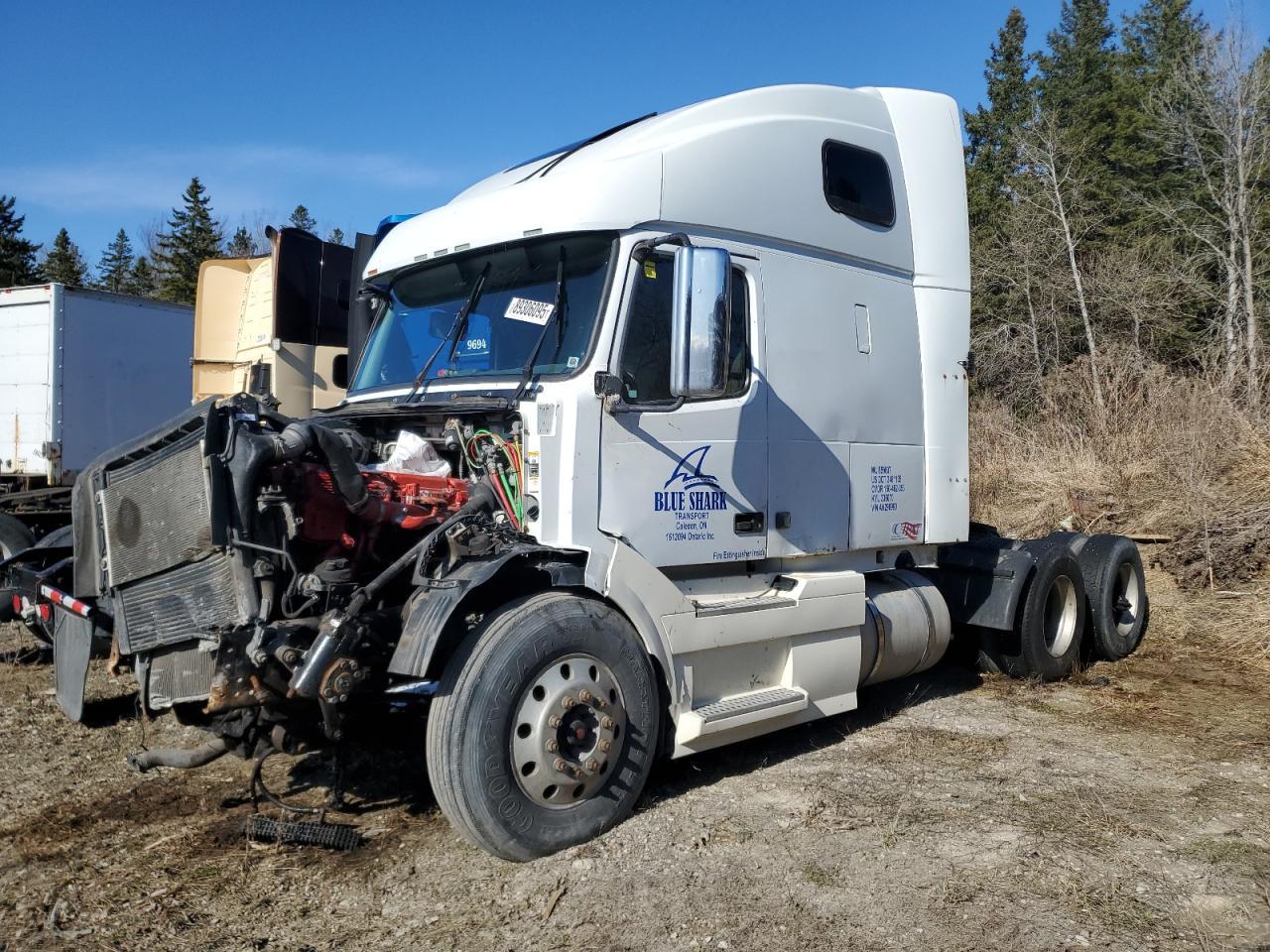 2010 Volvo VN VNL