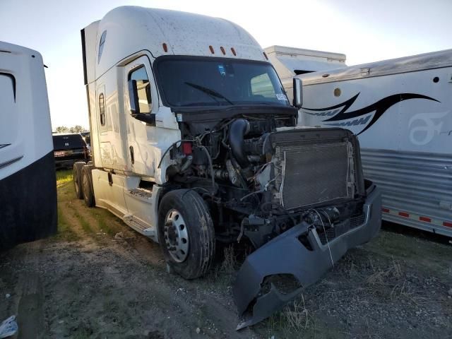 2019 Freightliner Cascadia 126 Semi Truck Tractor