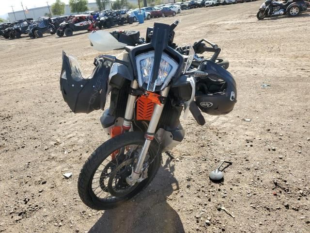 2023 KTM 890 Adventure R