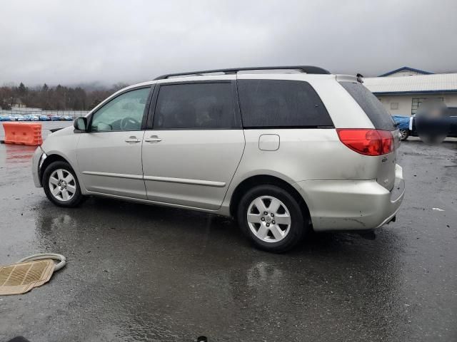 2009 Toyota Sienna CE