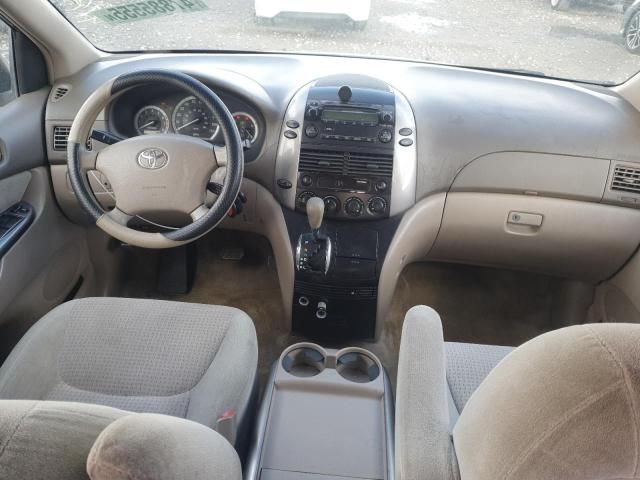 2006 Toyota Sienna CE