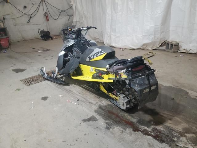 2016 Skidoo 2016 Skidoo XRS