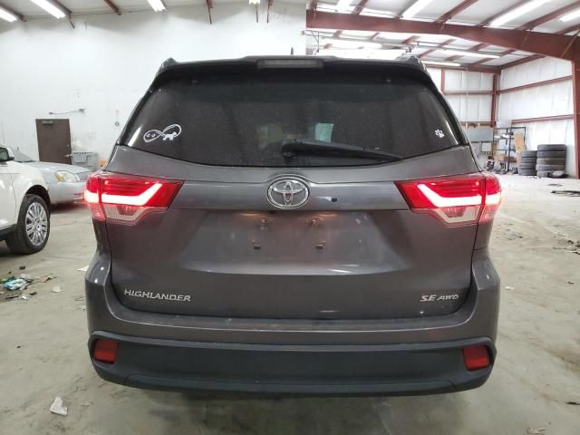 2018 Toyota Highlander SE