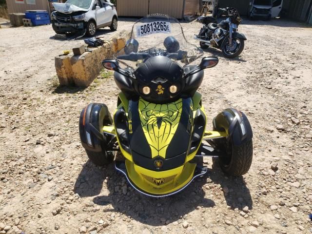 2014 Can-Am Spyder Roadster RS