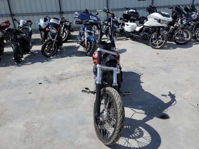 2011 Harley-Davidson Fxdwg