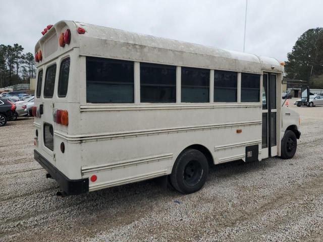 2006 Ford Econoline E350 Super Duty Cutaway Van