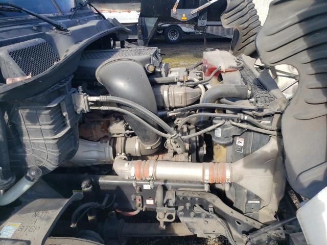 2016 Freightliner Cascadia 125 Truck Cab AND Chassis
