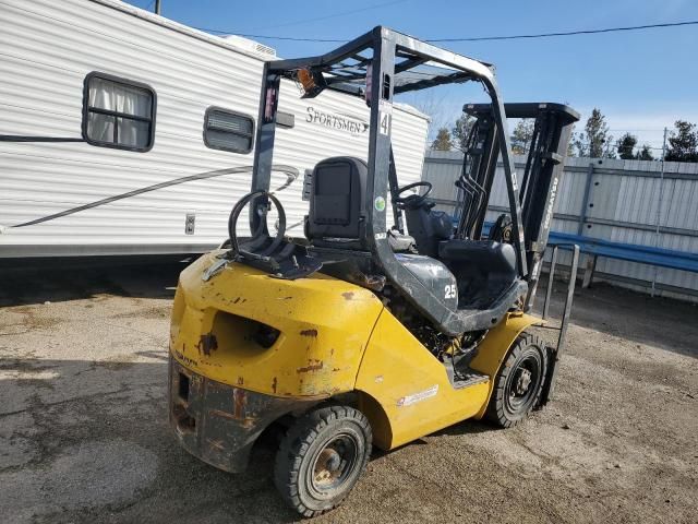 2020 Komatsu 25 Forklift