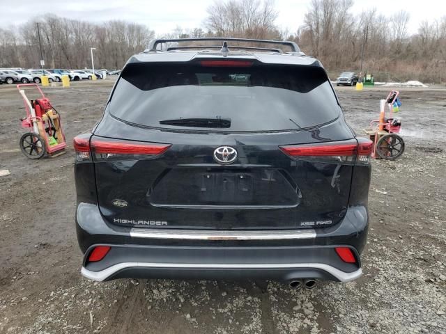 2022 Toyota Highlander XSE