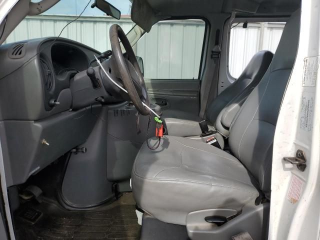 2003 Ford Econoline E250 Van