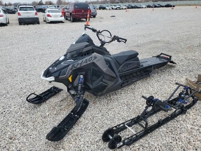2022 Polaris Snowmobile