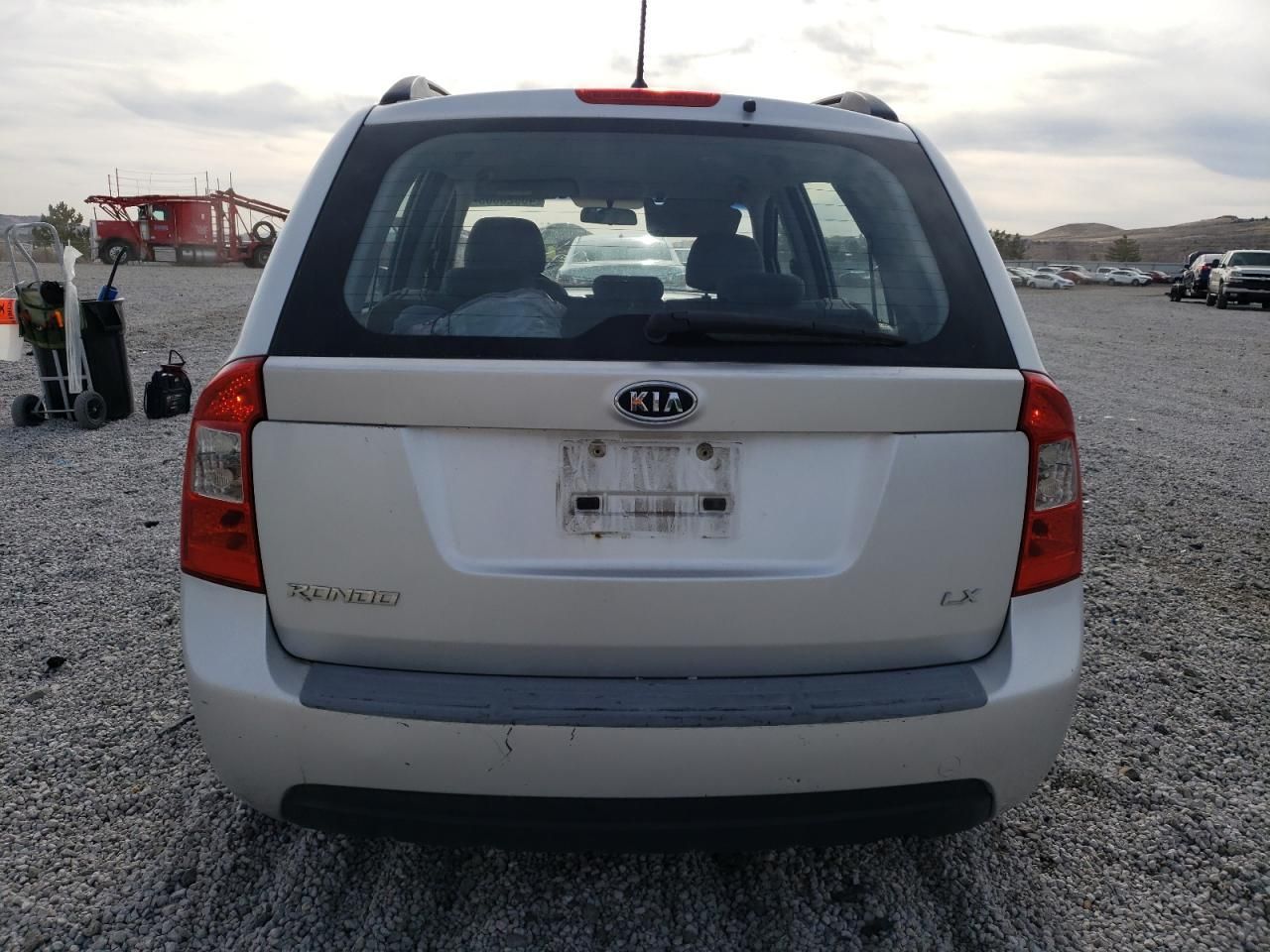 2008 KIA Rondo Base
