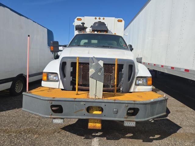 2011 Ford F750 Super Duty Service Truck