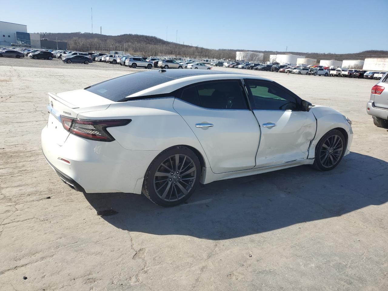 2019 Nissan Maxima s