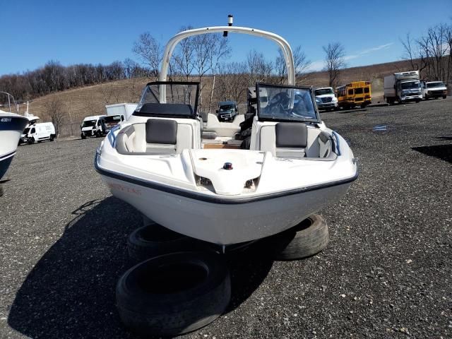2021 Yamaha Boat