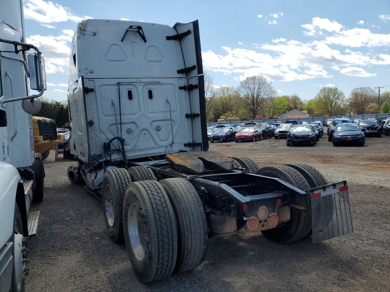 2022 Freightliner Cascadia Semi Truck