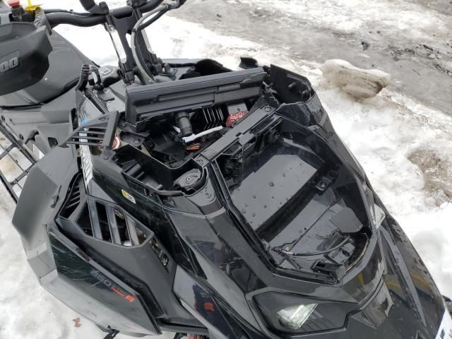 2024 Skidoo 2024 Skidoo Snowbmobil