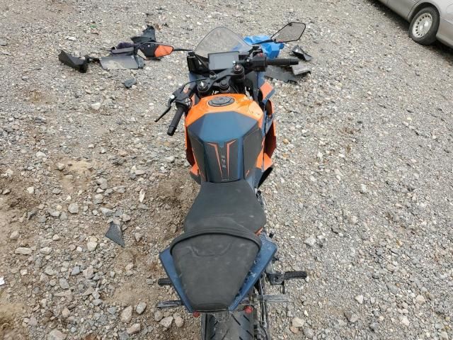 2023 KTM 390 RC