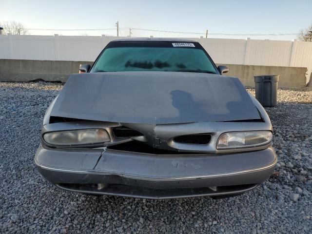 1996 Oldsmobile 88 Base