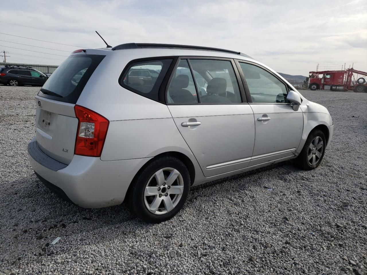 2008 KIA Rondo Base