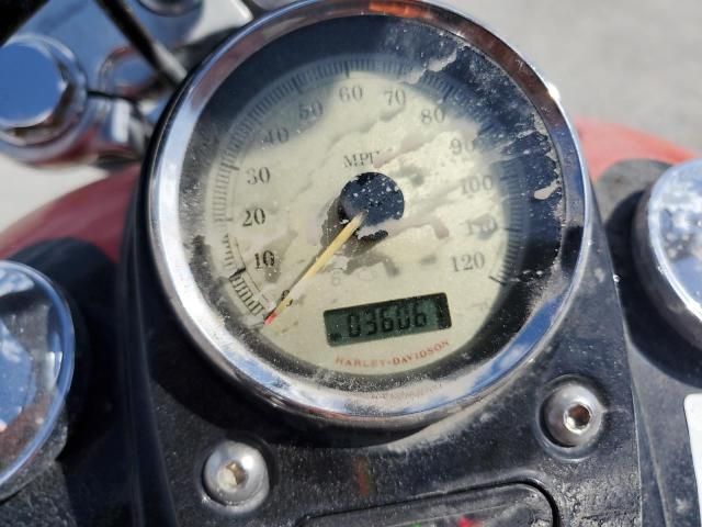 2011 Harley-Davidson Fxdwg