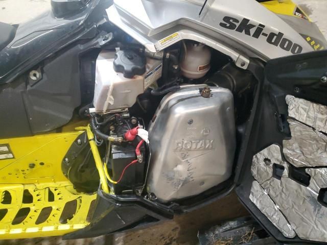 2016 Skidoo 2016 Skidoo XRS