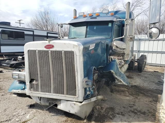 2005 Peterbilt 379 Semi Truck