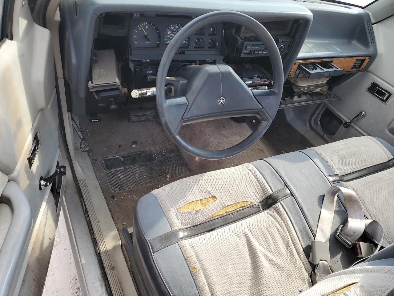 1987 Dodge Dakota