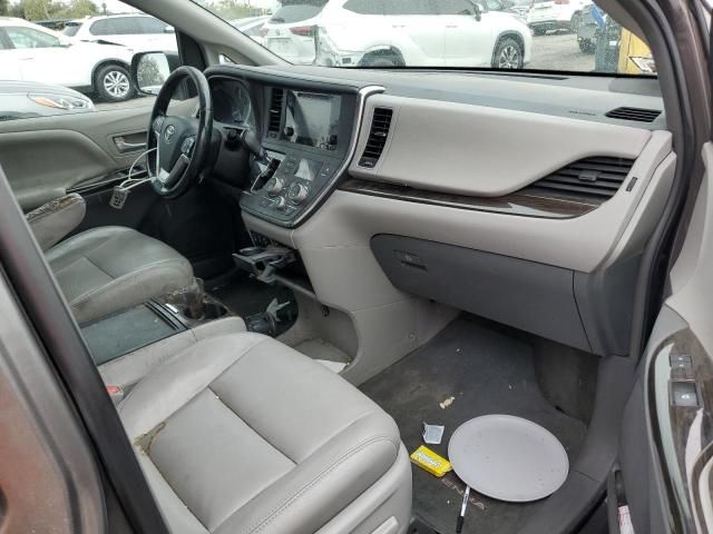 2015 Toyota Sienna XLE