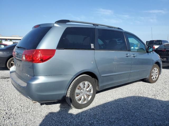 2007 Toyota Sienna CE