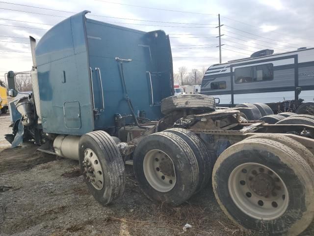 2005 Peterbilt 379 Semi Truck