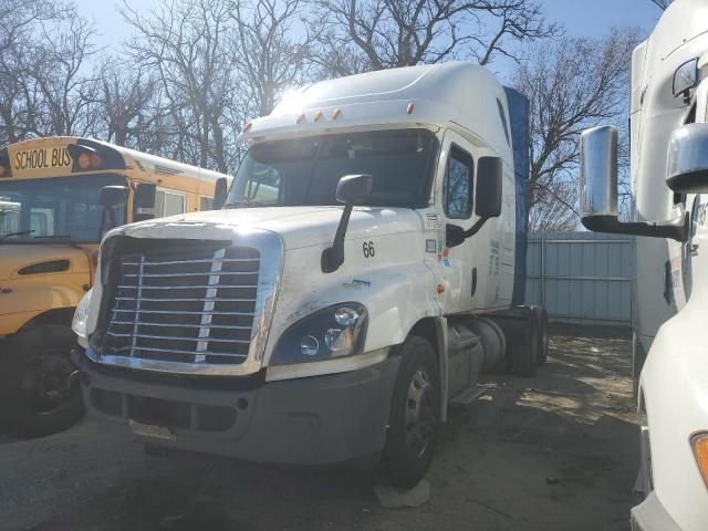 2017 Freightliner Cascadia 125 Semi Truck
