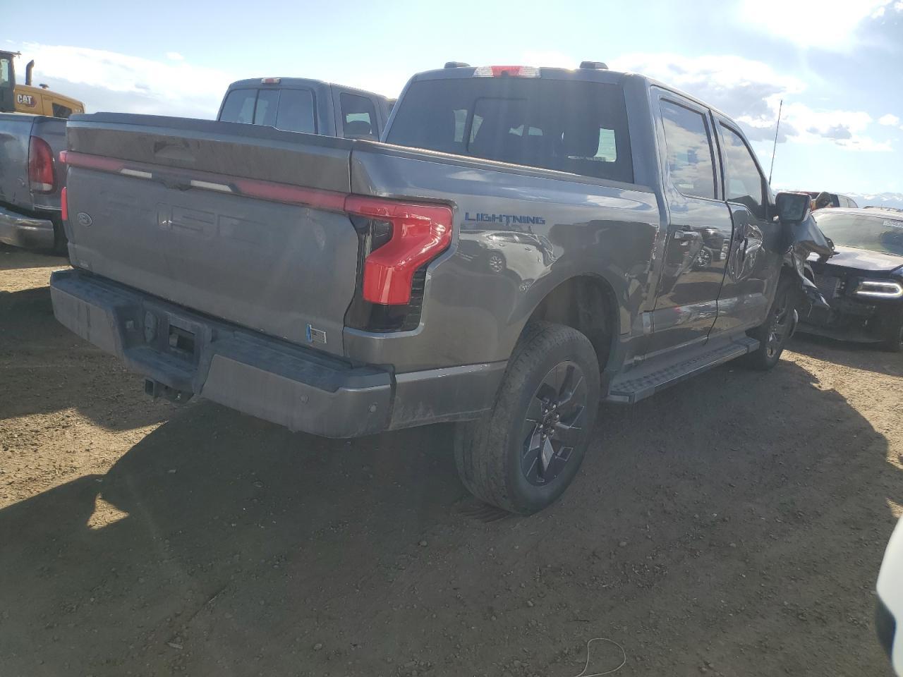 2023 Ford F150 Lightning pro