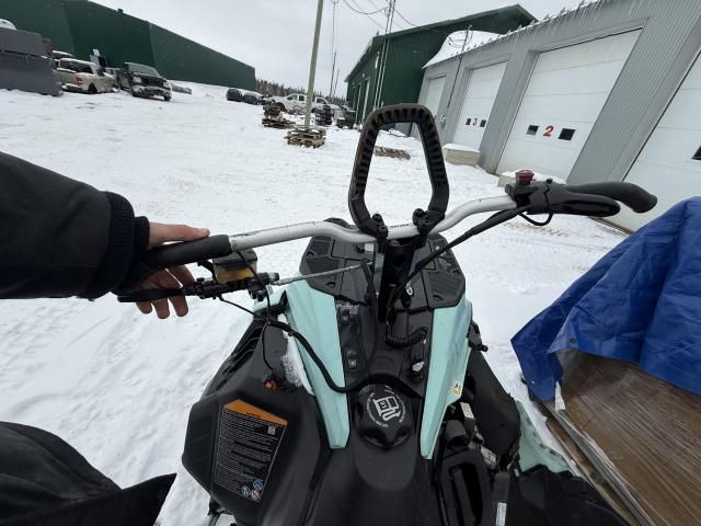 2024 Skidoo 2024 Skidoo Freeride 8