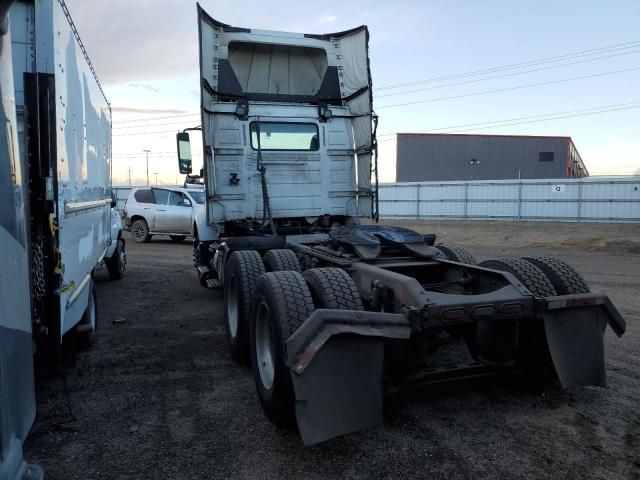 2019 Volvo VNR Semi Truck