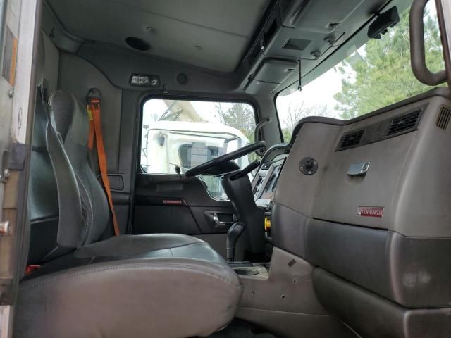 2013 Kenworth T660 Semi Truck