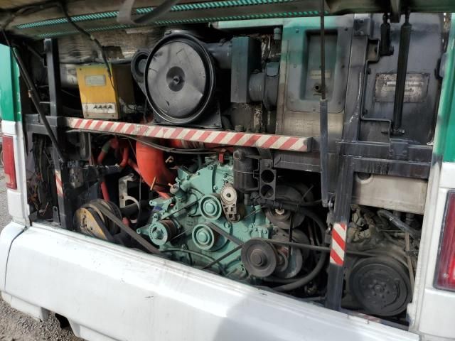 2000 MCI 2000 Motor Coach Industries Transit Bus