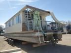 1985 Thre Houseboat