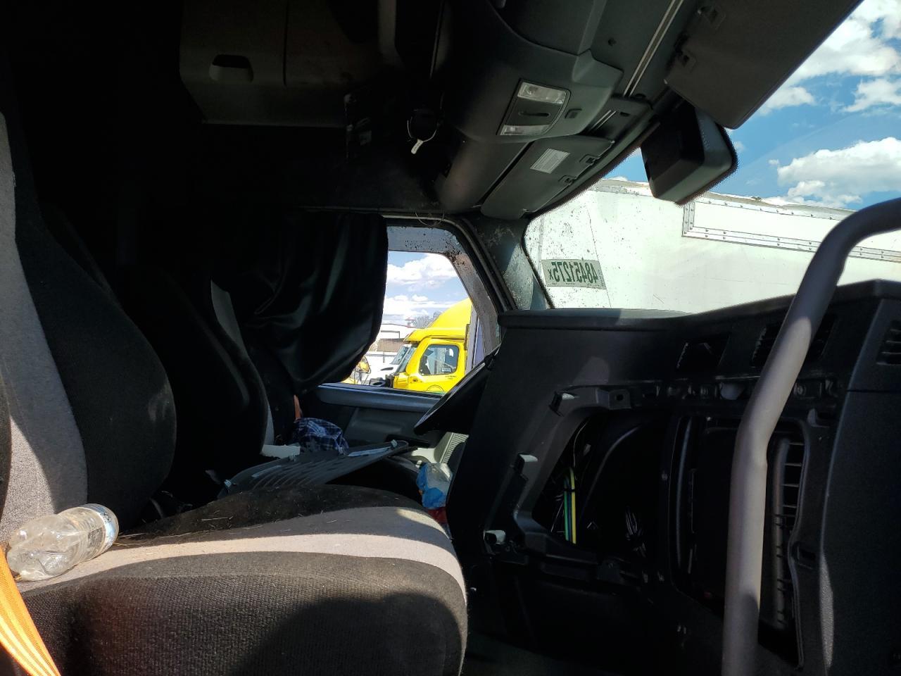 2022 Freightliner Cascadia Semi Truck